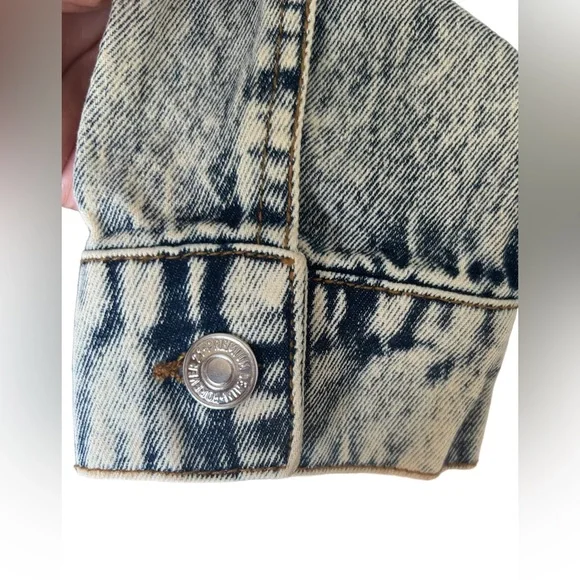Acid Washed Denim Jacket - Picture 3 of 5